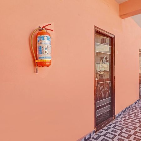 Oyo Flagship 81051 Sri Sai Manikanta Hotell Hyderabad Eksteriør bilde