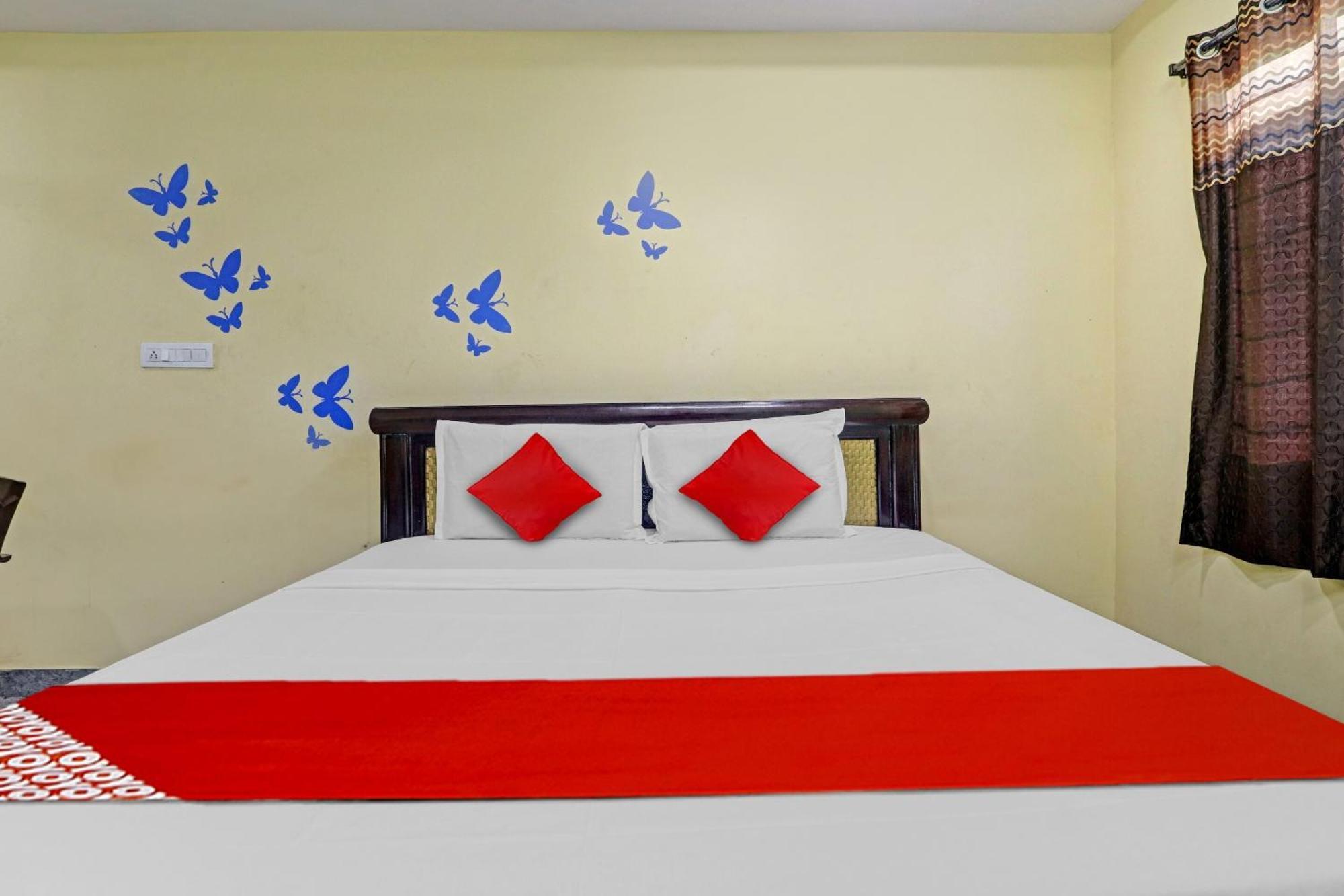 Oyo Flagship 81051 Sri Sai Manikanta Hotell Hyderabad Eksteriør bilde