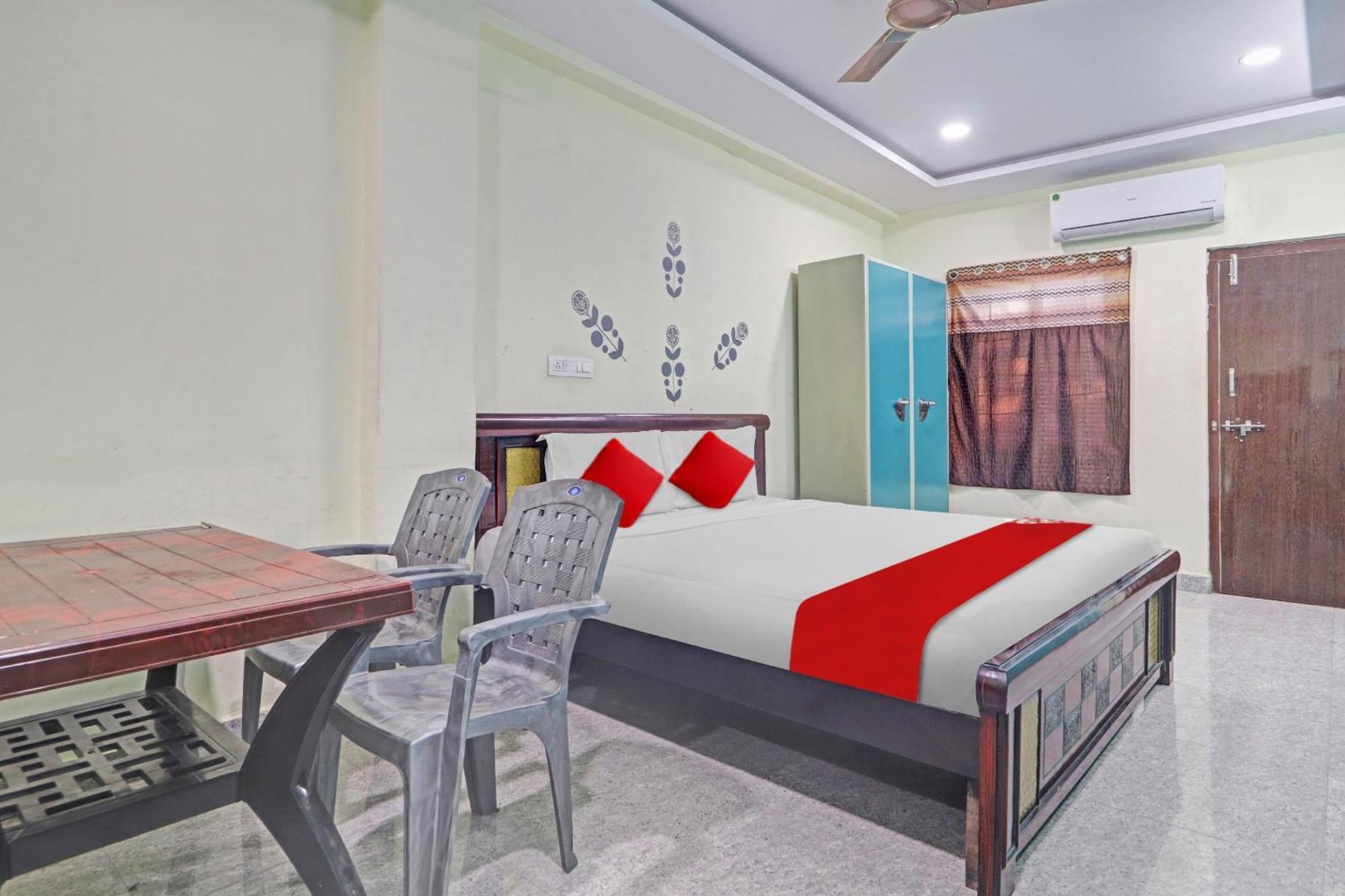 Oyo Flagship 81051 Sri Sai Manikanta Hotell Hyderabad Eksteriør bilde