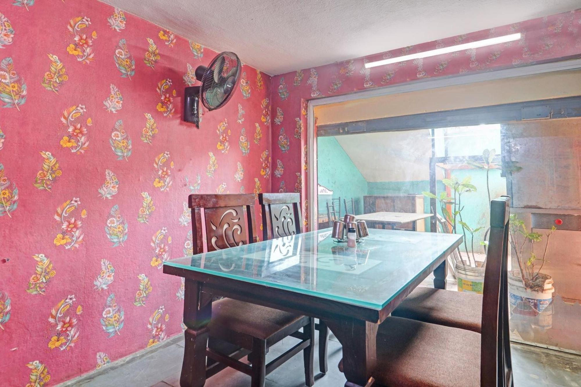 Oyo Flagship 81051 Sri Sai Manikanta Hotell Hyderabad Eksteriør bilde